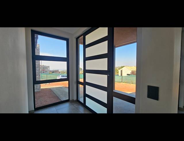 3 BEDROOM FREESTANDING FOR SALE IN CASHAN